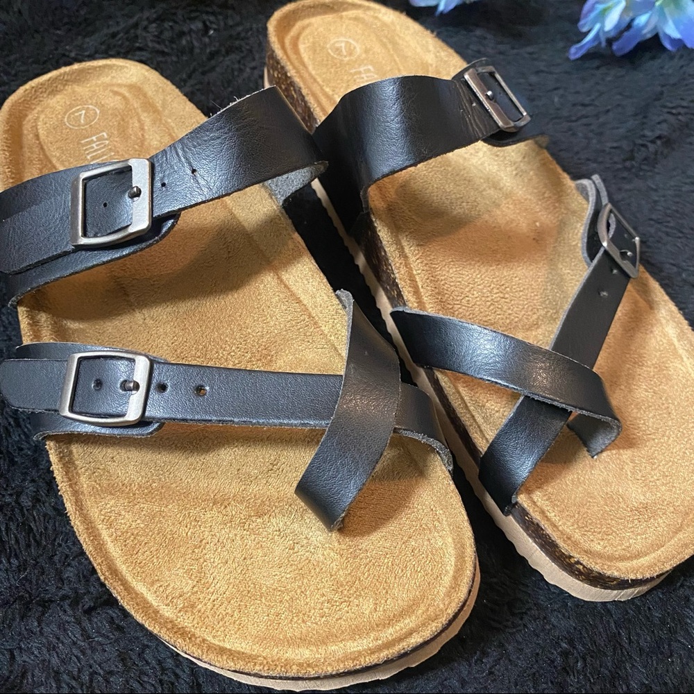 Black Sandals size 7